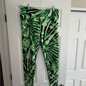 LuLaRoe Green Swirl Leggings